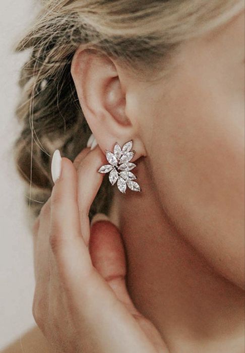 Красиви дамски обеци