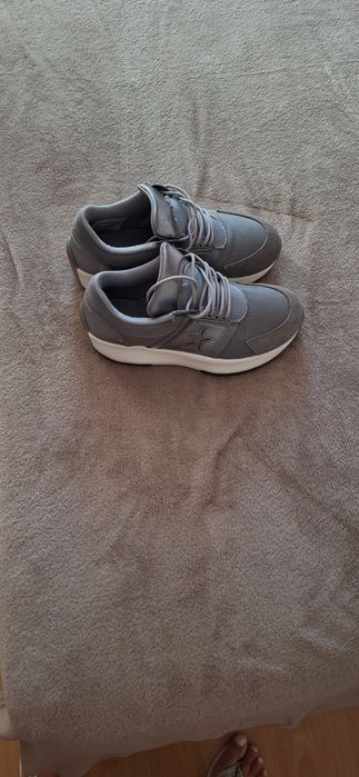 Маратонки Converse