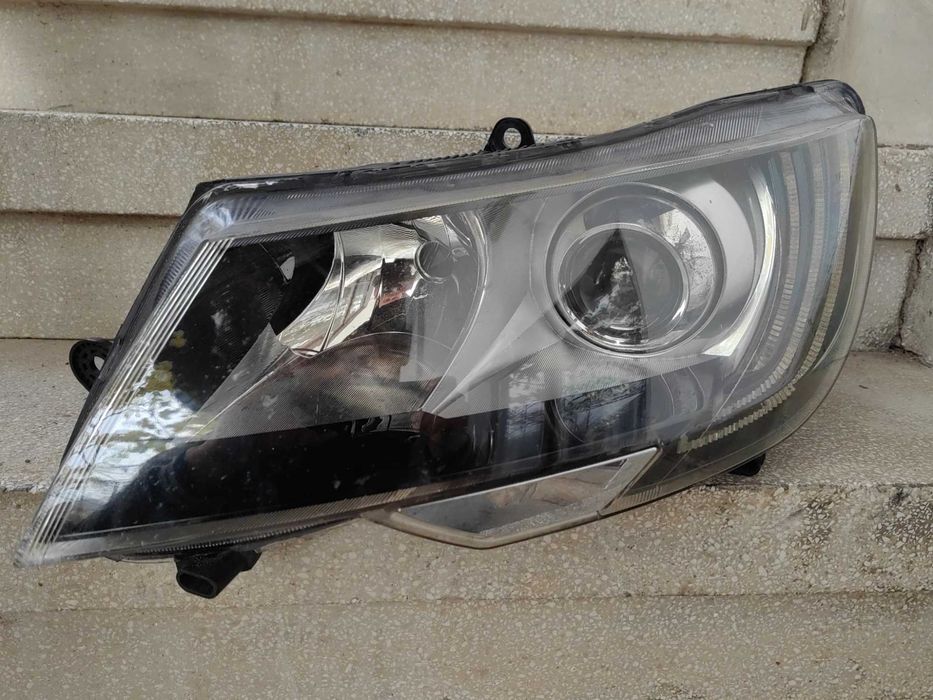 Фар Skoda Superb Bi-Xenon LED ляв / Фар Шкода Суперб Оригинален
