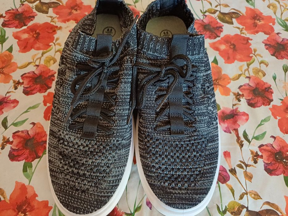 Маратонки без връзки унисекс