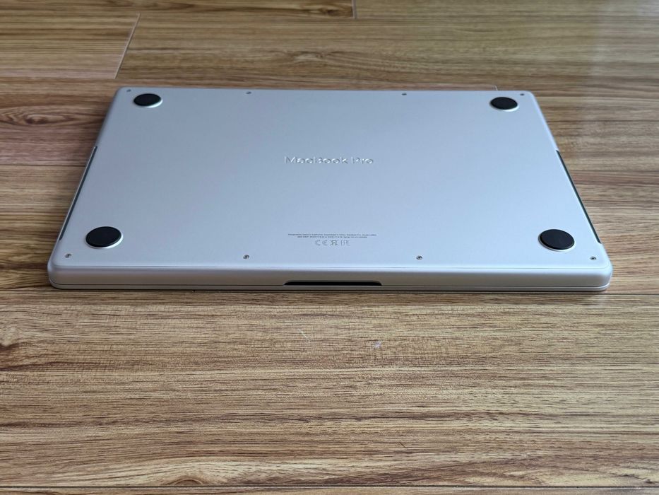MacBook Pro 14`M3 Pro/11 CPU/14 GPU/18GB RAM/512GB SSD/Батерия 100%/Като Нов/Silver