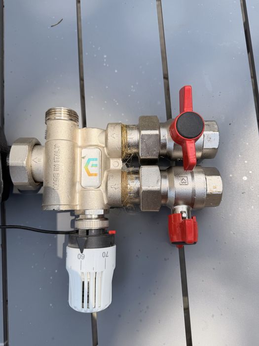 Kit complet Purmo pentru incalzire in pardoseala cu pompa Grundfos