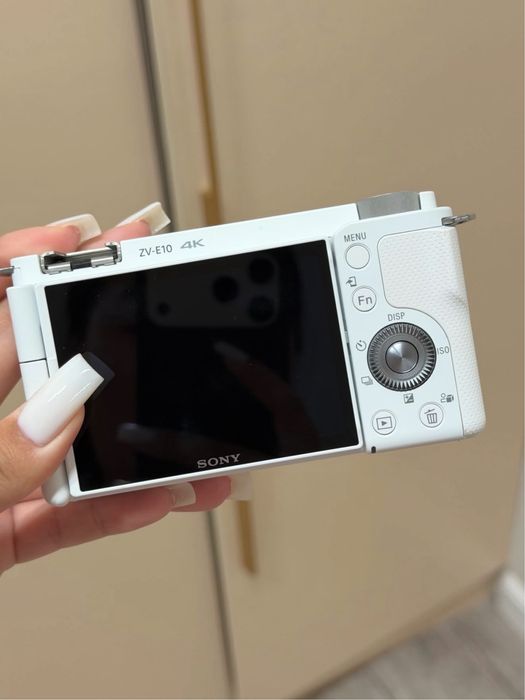 продам sony zv e10