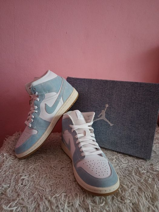 Adidași Nike Air Jordan 1 Denim