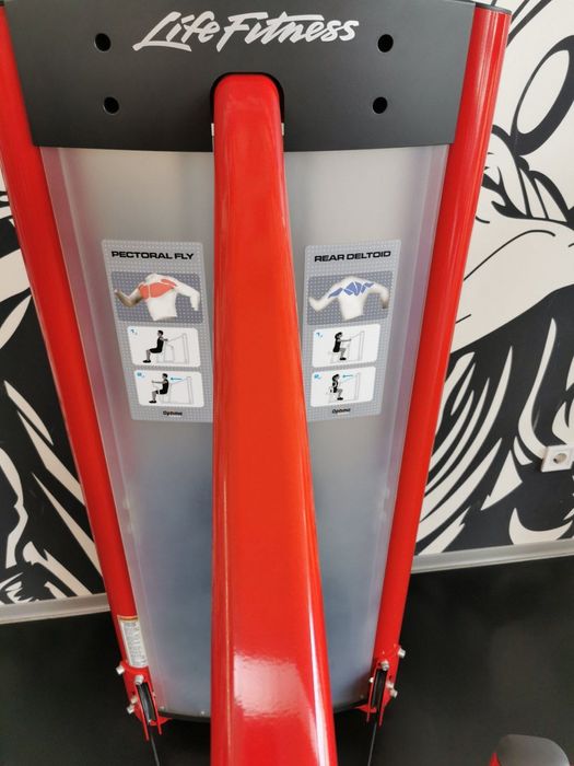 -50% Уред за гърди Life Fitness