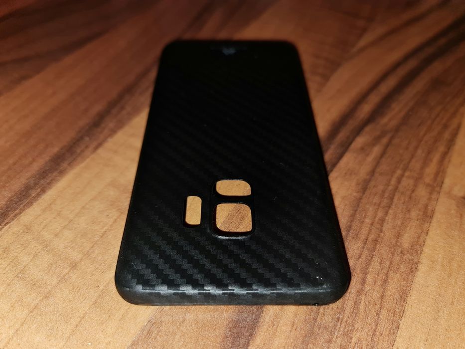 Husa originala Black Rock Ultra Thin Iced Cover Samsung Galaxy S9 G960