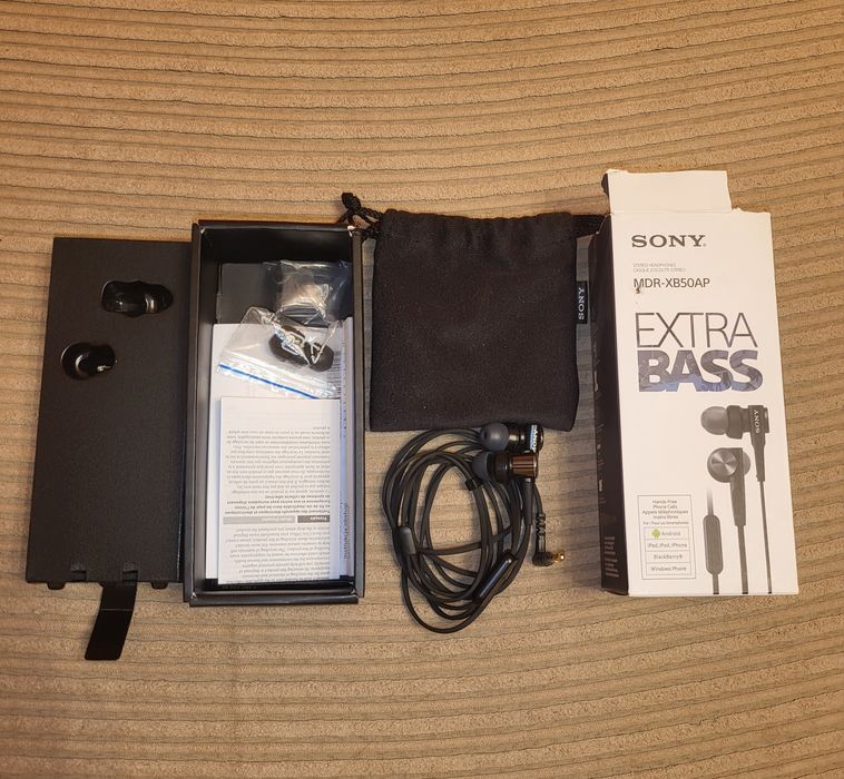 Слушалки Sony Extra Bass