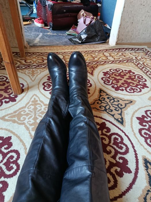 Продам сапожки ( ботфорды)