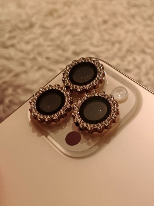 iPhone 16 Pro Max, нов + 8 калъфы