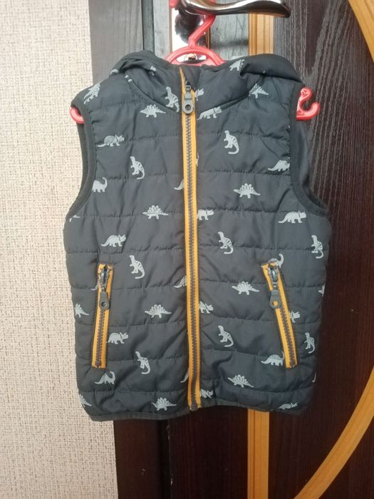 Жилетка на мальчика на 4-5 года