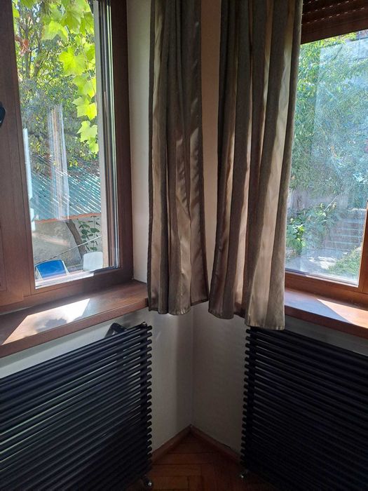 Inchiriez apartament 2 camere semidecomandate 70 mp, la casa cu 4 apartamente  si curte