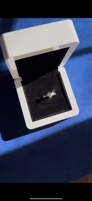 Кольцо с бриллиантами