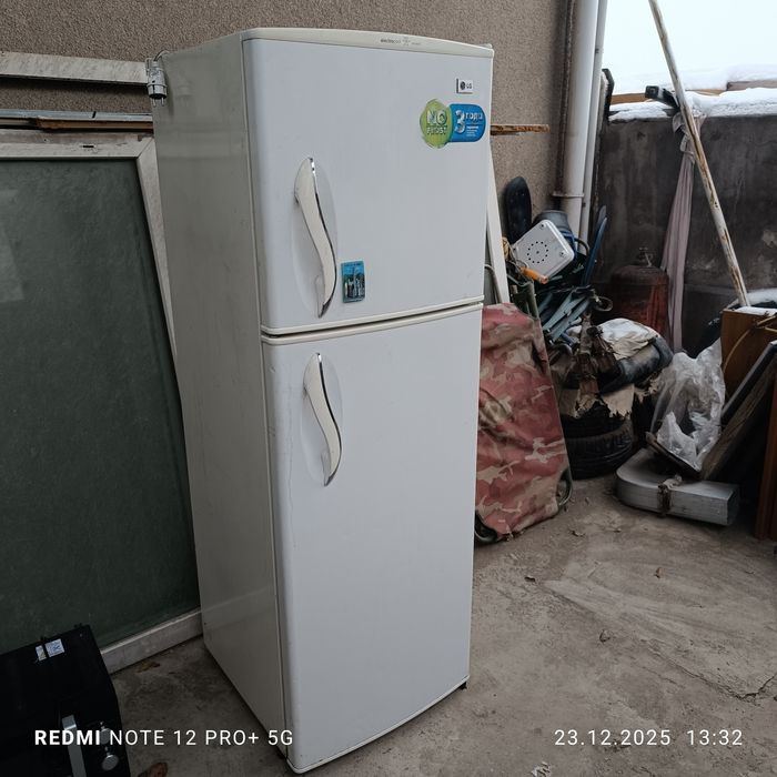 Продам холодильник