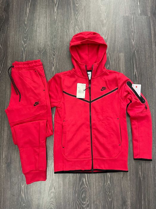 Trening NIKE Tech Fleece Baieti Barbati 2024 Produs NOU Bluza+Pantalon