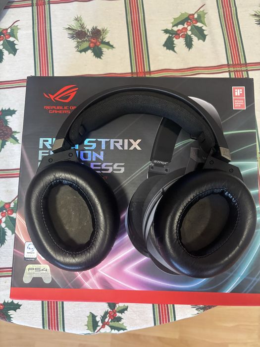 Продавам Гейминг слушалки Rog strix fusion wireless