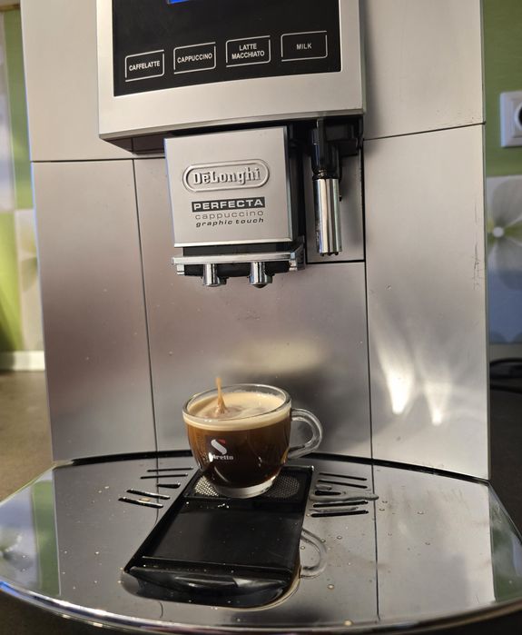 Expresor automat DeLonghi Perfectă ESAM 5600