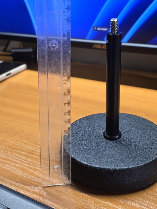 Стойка за микрофон 17см. Тежка и стабилна