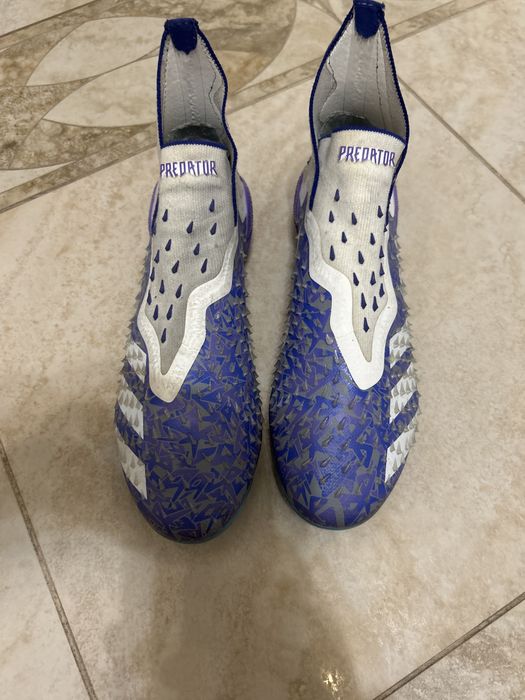 Бутсы adidas predator