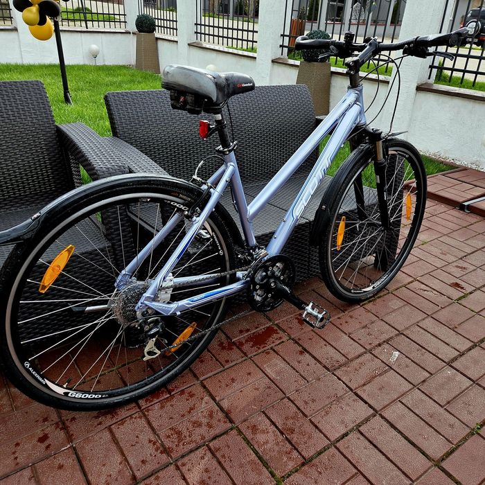 Bicicleta Scott Aluminiu Roti 28~ echipare Shimano~furca blocaj