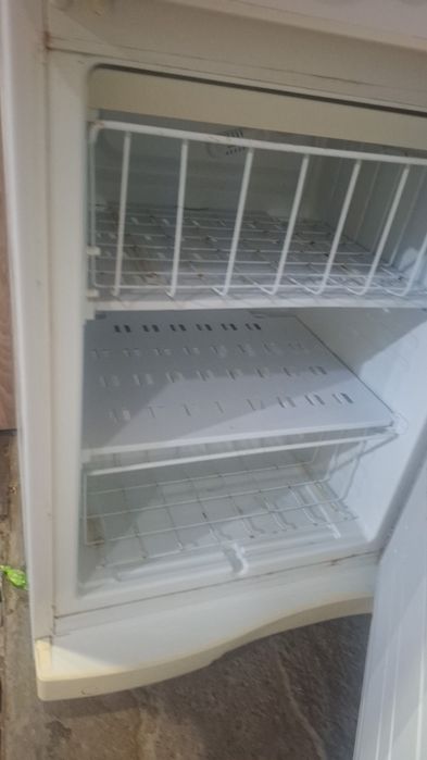 Двух камерный холодильник, срочно продам!