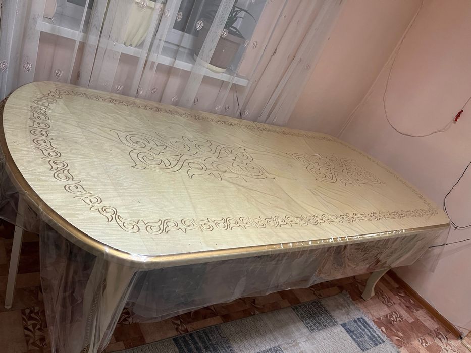 Стол Қазына 3-метровый