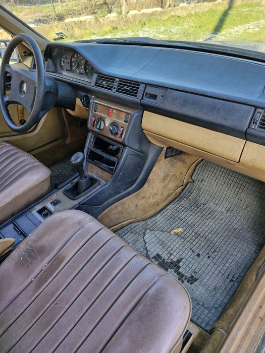 Мерцедес 124 2.0д НА ЧАСТИ