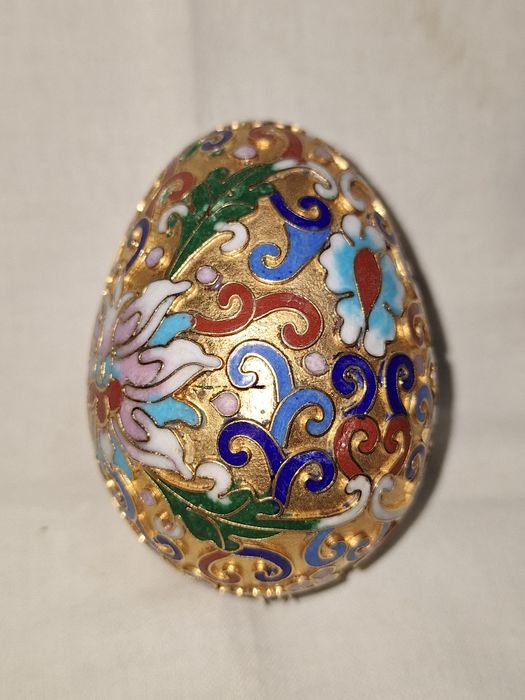 Старо яйце клоазоне с емайл и позлата