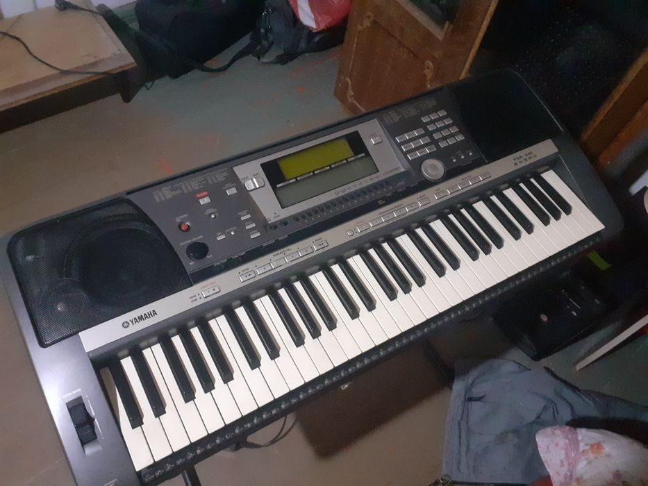 Синтизатор Ямаха psr.640