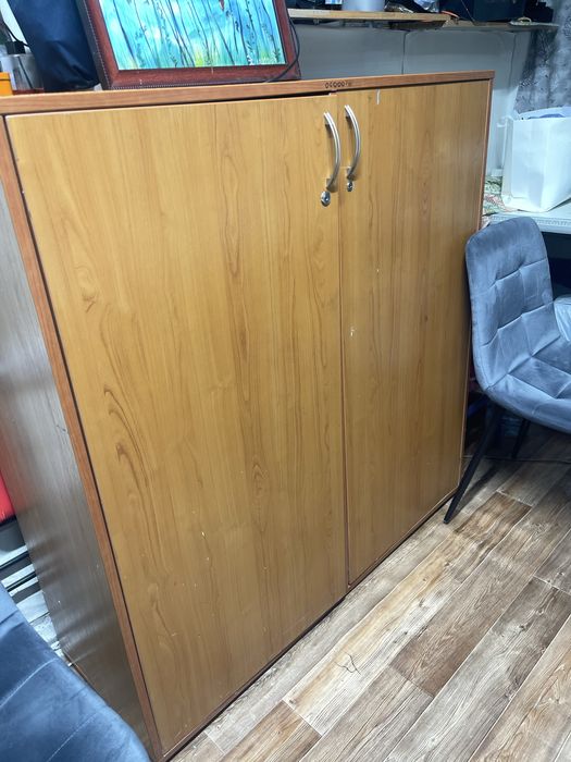 Бесплатно отдам шкаф