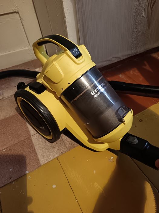 Продам пылесос karher