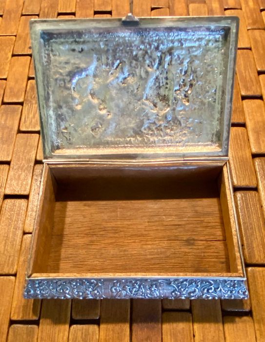 #2003# Голяма кутия/табагер. Винтидж. Посребрена. От Холандия.