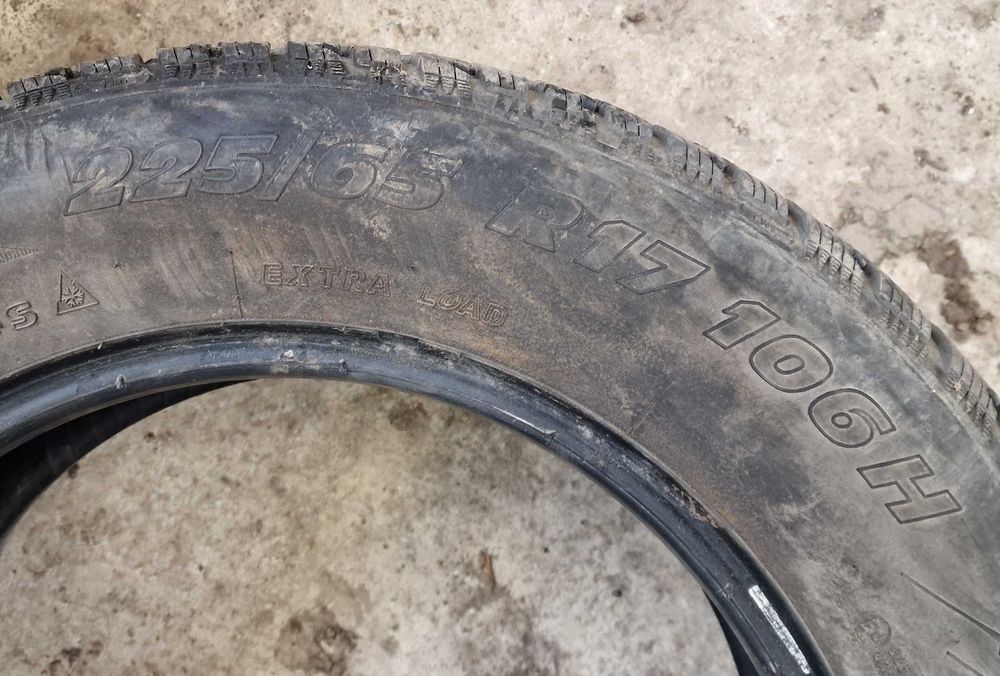 Зимни Гуми 225 65 17 DOT 3520 5мм грайфер