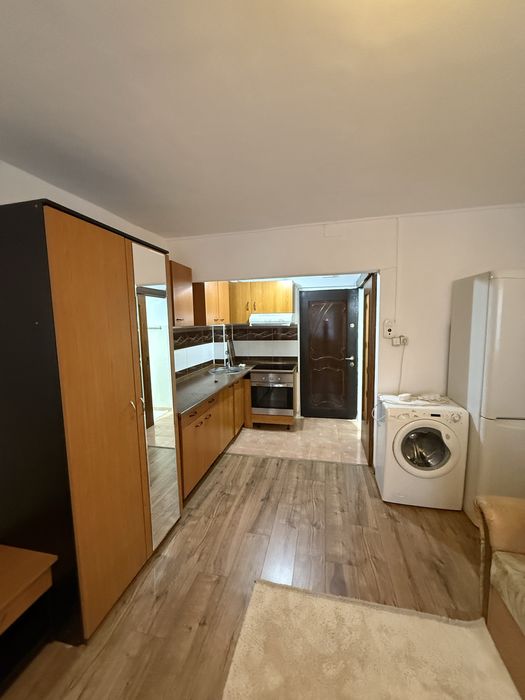 Inchiriere garsoniera Bartolomeu-Coca cola