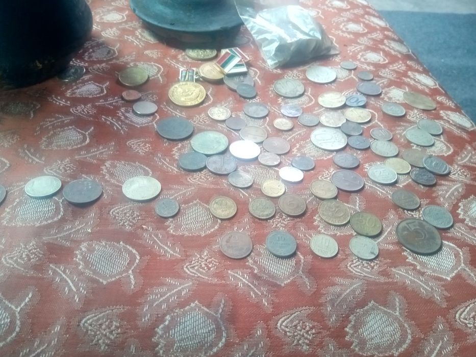 Стари български монети