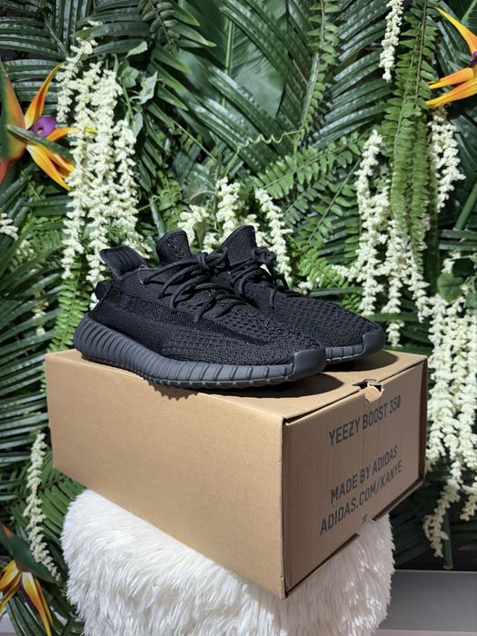 Adidas Yeezy 350 Onyx Black