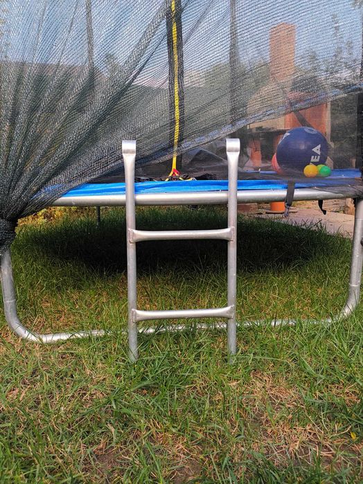 Trambulină joacă copii