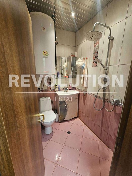 Дава се под наем Тристаен апартамент в Варна, Лятно кино Тракия - 90 кв.м за 700 € - Снимка #5