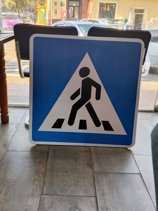 Наружная реклама. Объёмные буквы Световые коробаБаннер печать Оракал