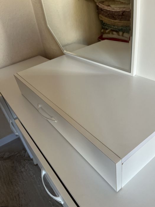 Комод с тумбой продется