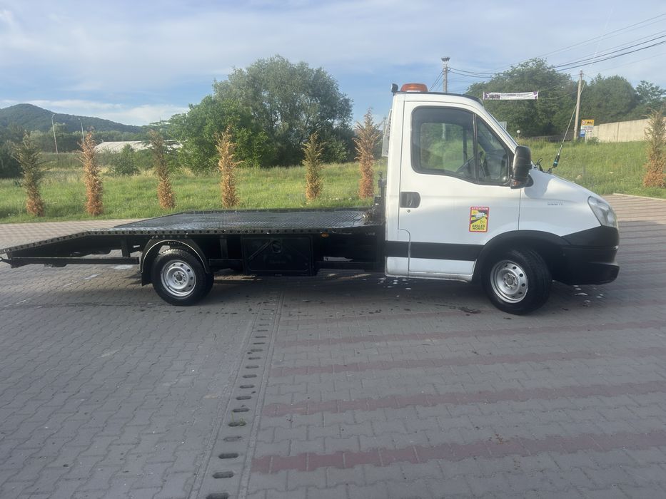 IVECO DAILY 2012 – PLATFORMĂ AUTO 5.20 m – EURO 5 Impecabila
