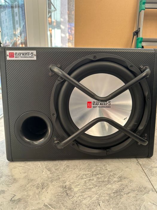 Сабвуфер автомобильный