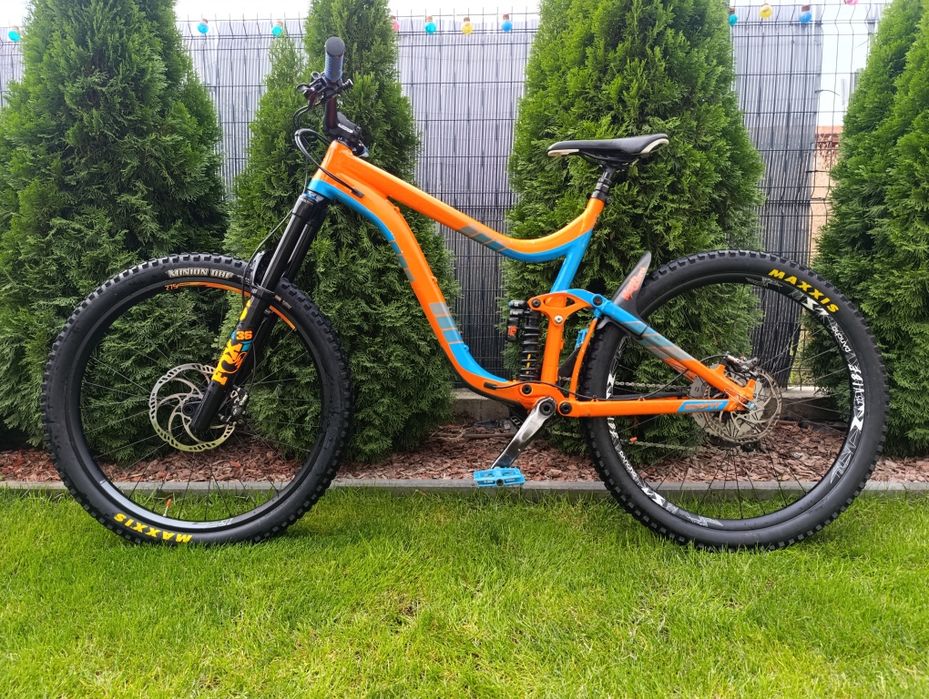 Планински велосипед Мекица GIANT REIGN за скачане. 27,5/XL