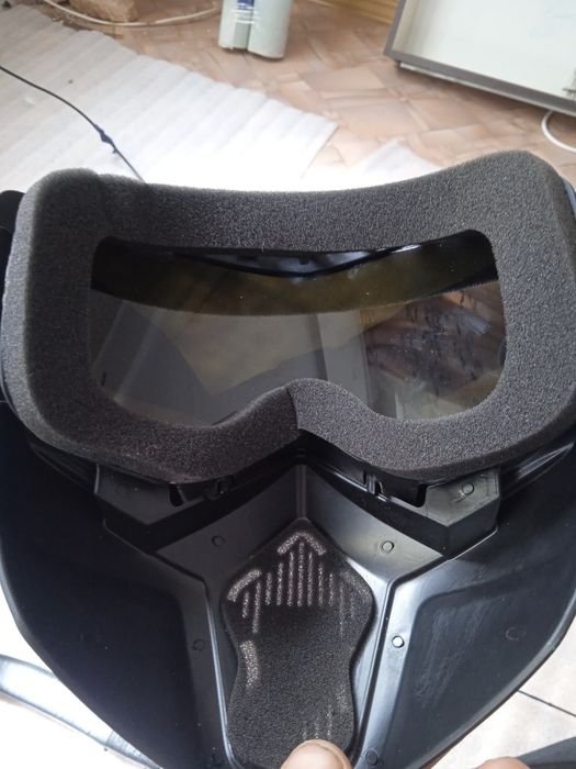 Маска черная новая