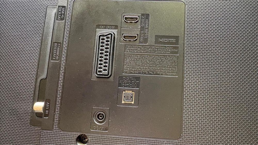 Televizor Samsung UE32J4000AW pt piese