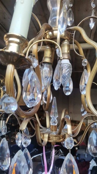 Superb candelabru din bronz cu elemente din cristal,piesa deosebita cu