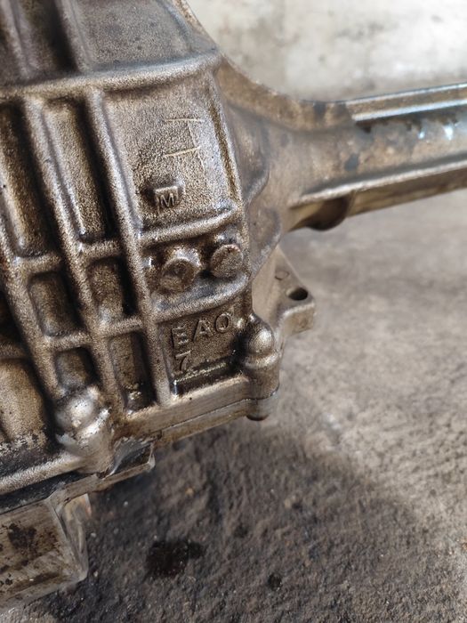 Преден диференциал -Nissan Navara D40 -2.5dci-174кс-2006г