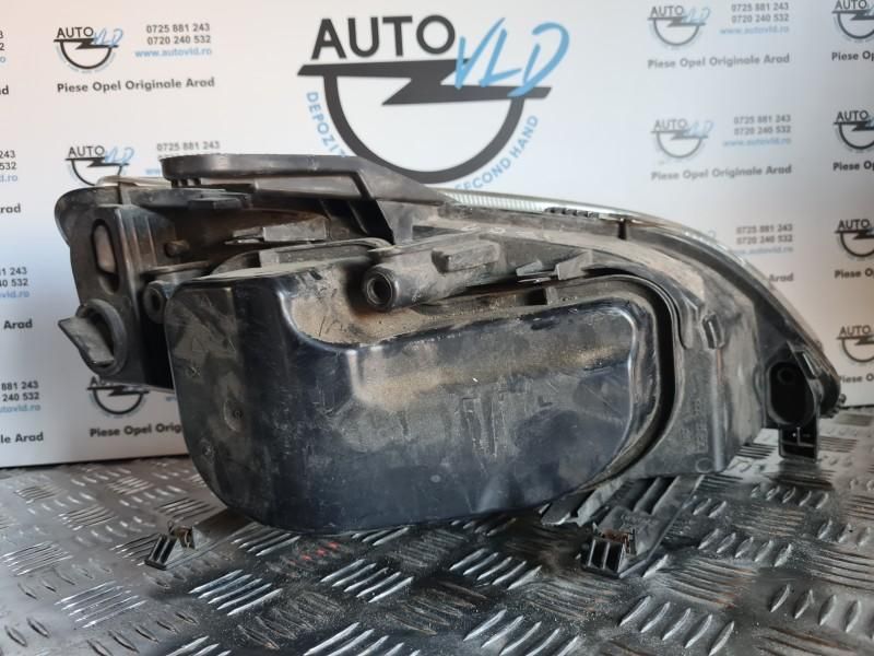 Far stanga Ford Focus C-Max