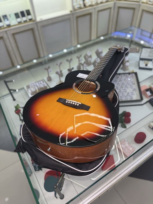 Гитара GMusic.