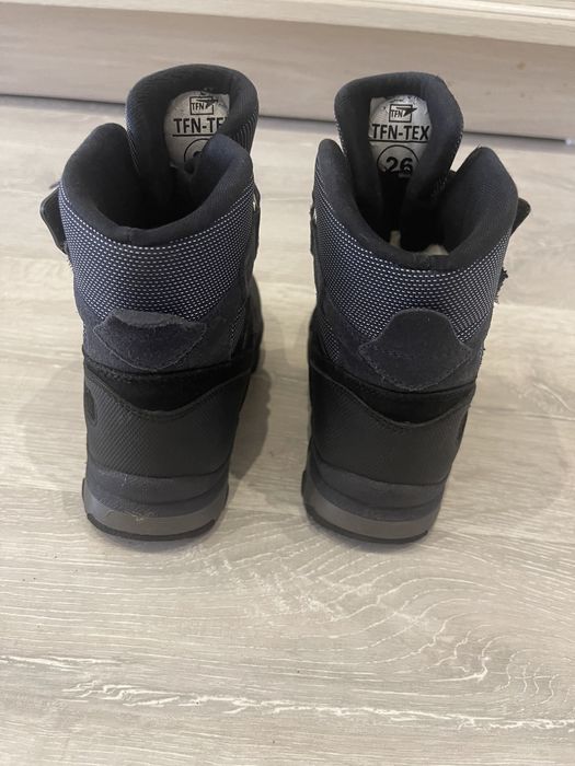 Зимние детские ботинки