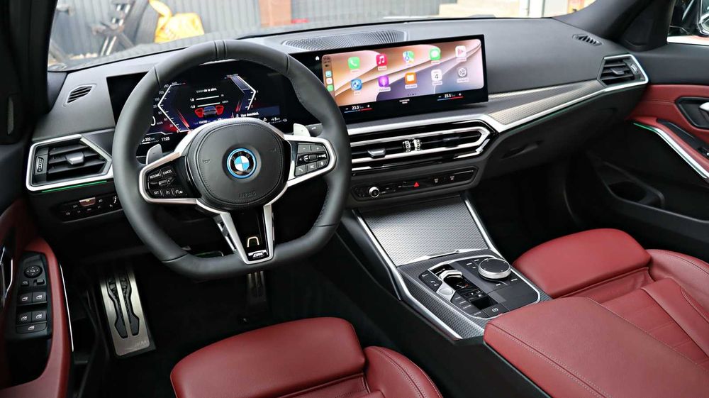BMW Seria 3 2023 — imagine 5